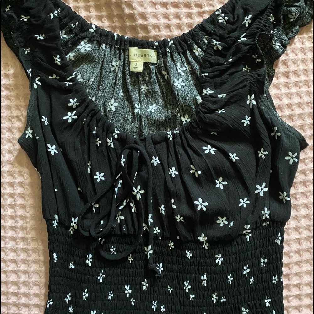 Brand: LA hearts, size Small